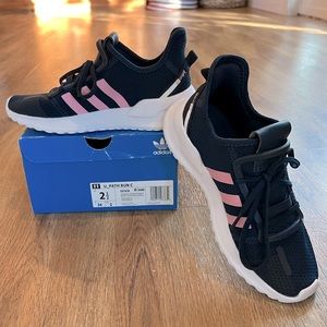 Adidas Kid’s U_Path C Size 2.5 Navy